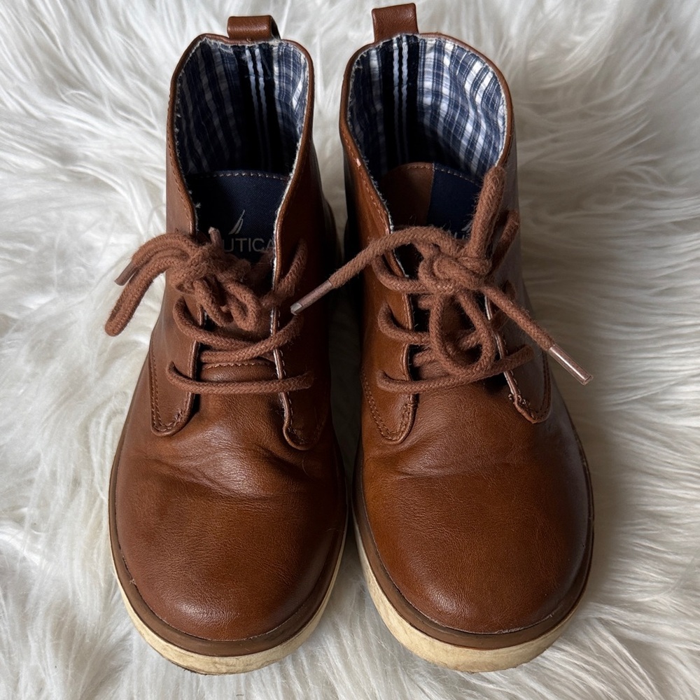 Nautica Brown Leather Lace-Up Boots, boys size 13
